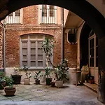Appartement De Charme Hypercentre Et Son Patio.